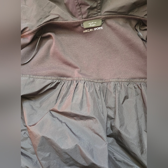 MARC CAIN SPORT Hooded Windbreaker Back Sweater. Size 4 - Picture 9 of 15